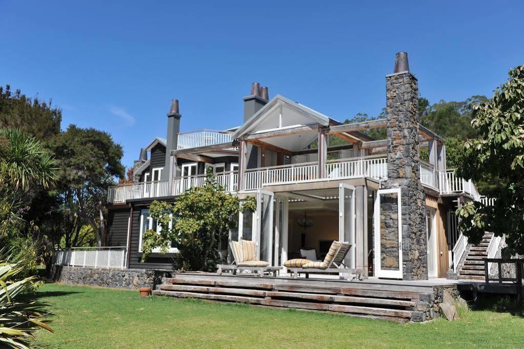 970 Lonely Bay Lodge Cooks Beach Exterior foto